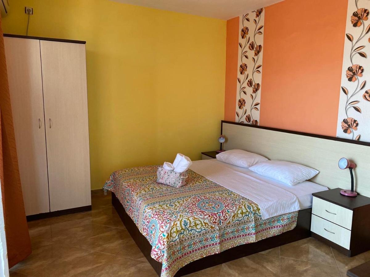Свети Кирил Лозенец Hotel Kültér fotó
