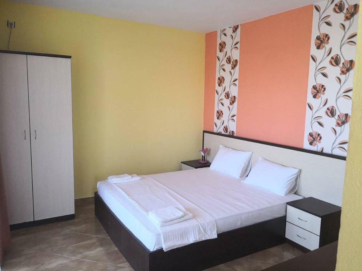 Свети Кирил Лозенец Hotel Kültér fotó